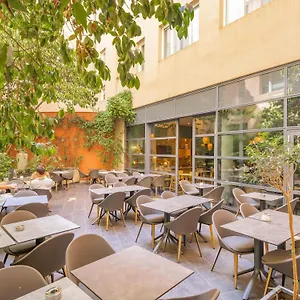 Novotel Centre Hotel