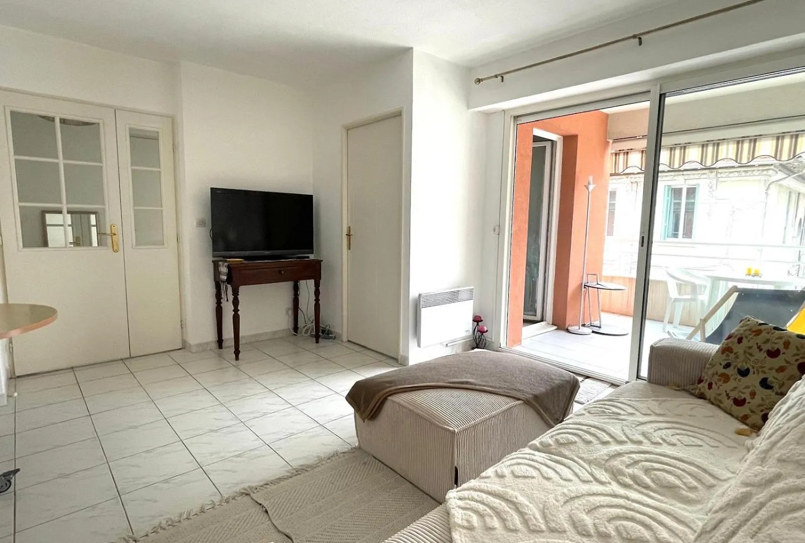Charme Appartement Avec Terrasse 0*, Cannes France
